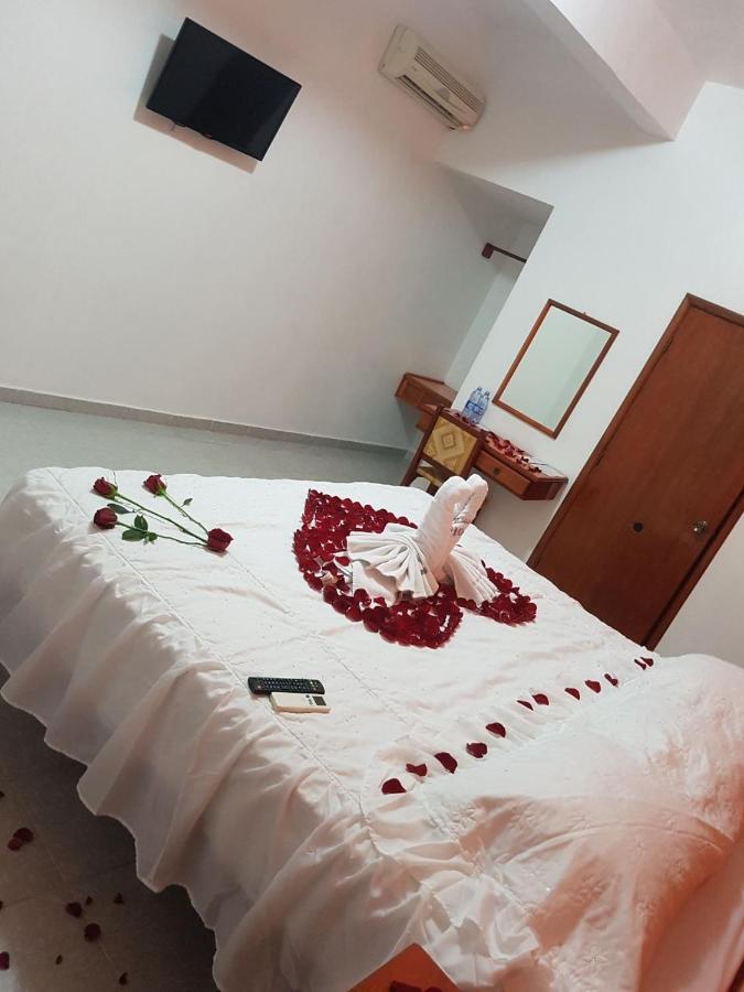 Hotel Arcos Del Parque Acayucan ภายนอก รูปภาพ