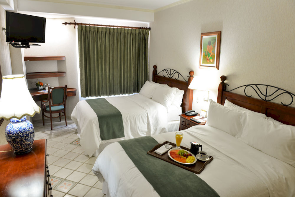 Hotel Arcos Del Parque Acayucan ภายนอก รูปภาพ