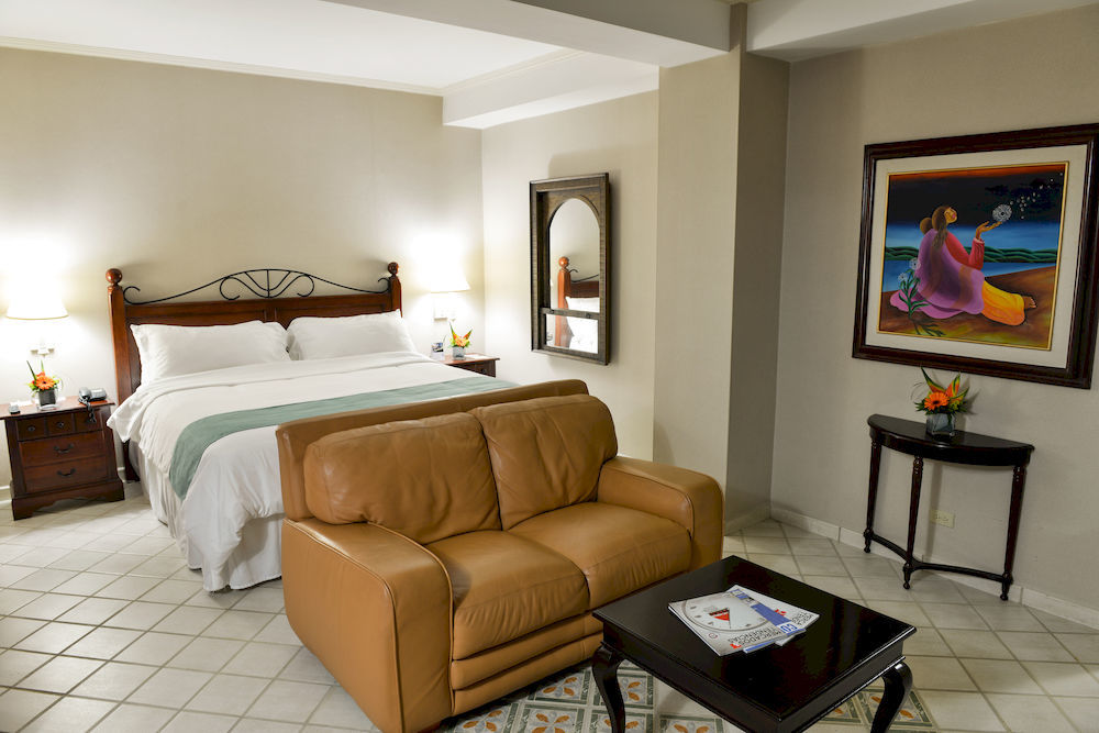 Hotel Arcos Del Parque Acayucan ภายนอก รูปภาพ