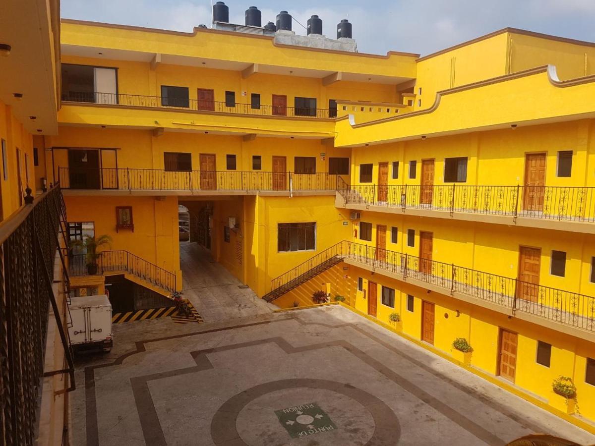 Hotel Arcos Del Parque Acayucan ภายนอก รูปภาพ
