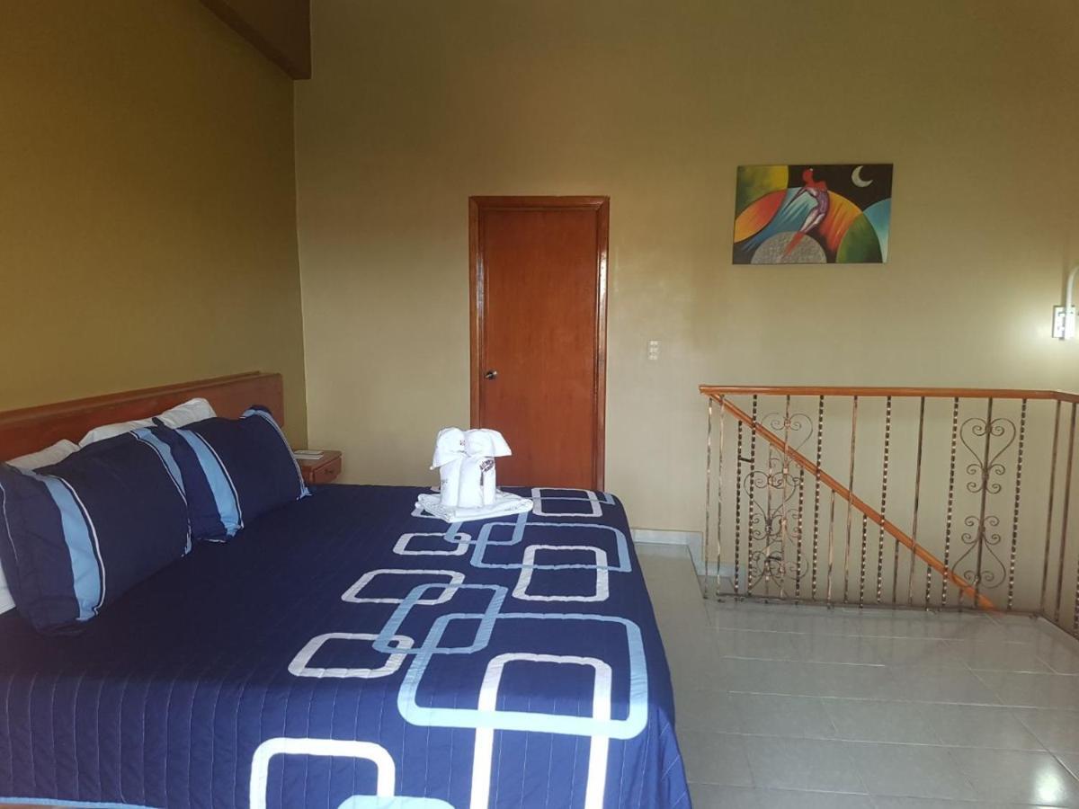 Hotel Arcos Del Parque Acayucan ภายนอก รูปภาพ