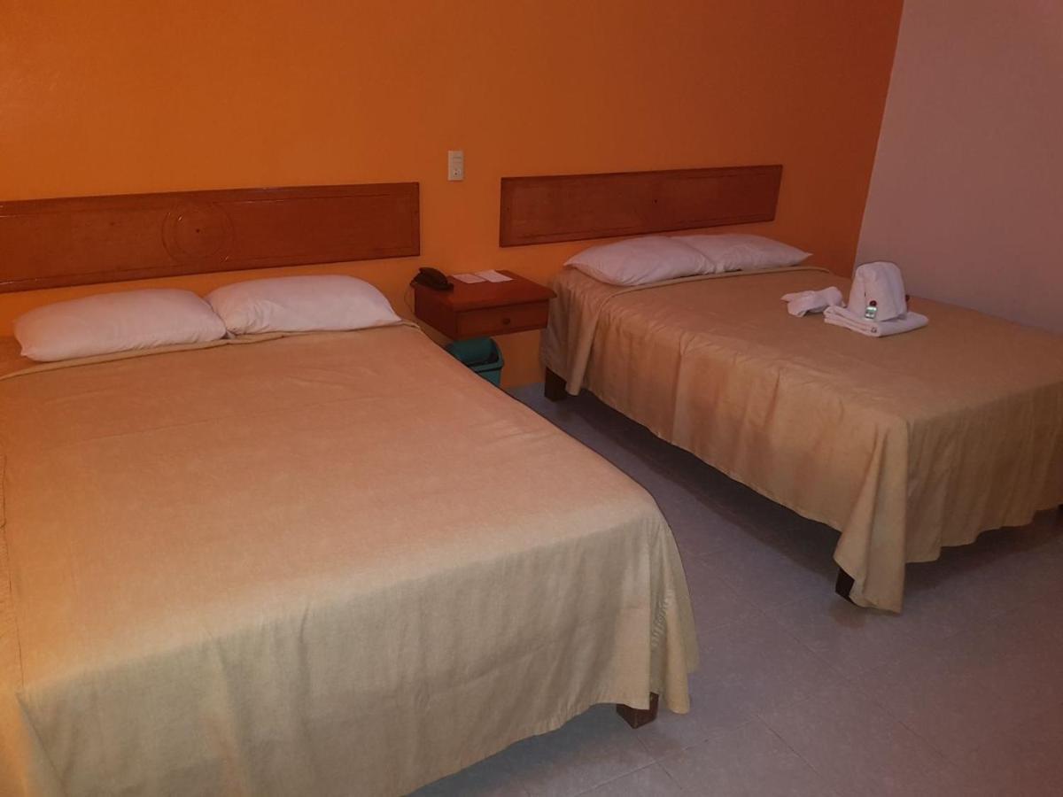 Hotel Arcos Del Parque Acayucan ภายนอก รูปภาพ