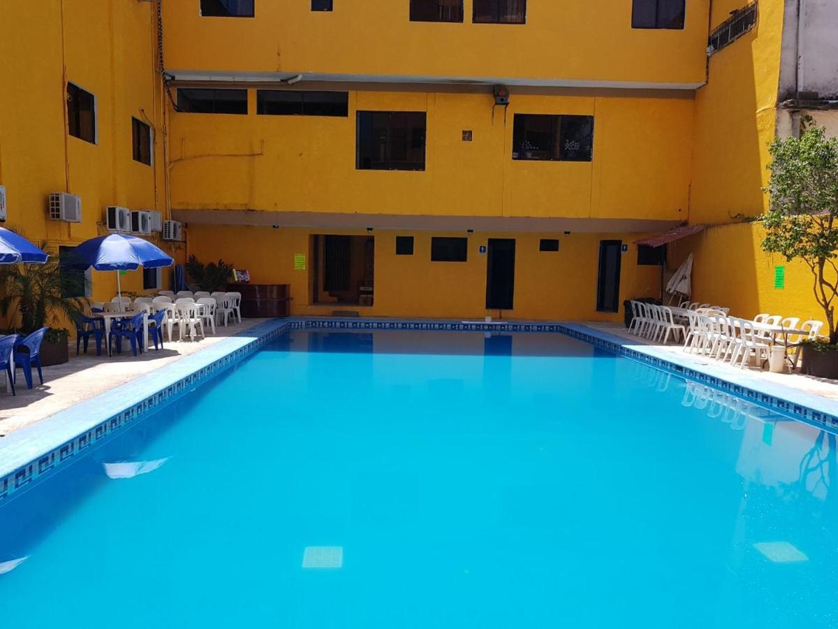 Hotel Arcos Del Parque Acayucan ภายนอก รูปภาพ